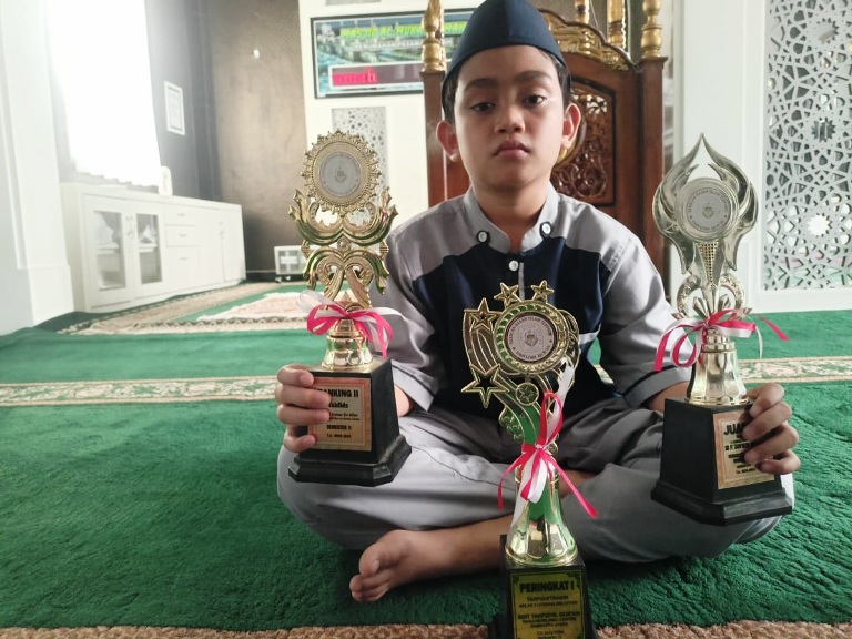 SEDARI DINI: Omar Hadid Al Ayubi belajar Al Quran sejak masih di taman kanak-kanak.(DOKUMENTASI PRIBADI)