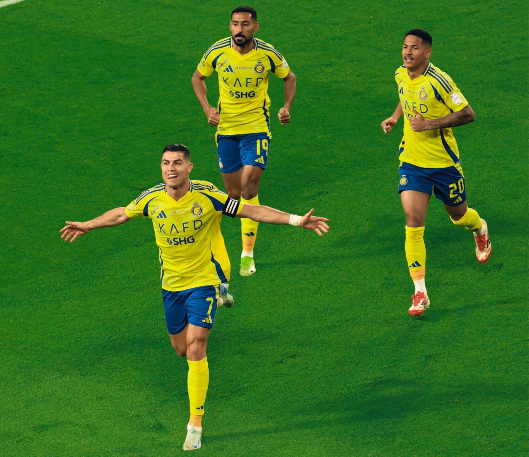 Selebrasi Cristiano Ronaldo dalam kemenangan Al Nassr 3-1 atas Al Kholood di Liga Pro Saudi 2024-2025. (Foto: Instagram @alnassr)