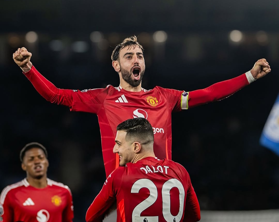 Bruno Fernandes mencetak gol ketiga bagi Manchester United saat mengalahkan Leicester City 3-0 di laga lanjutan Liga Inggris, Senin dinihari WIB (17/3). (Foto: Instagram @manchesterunited)