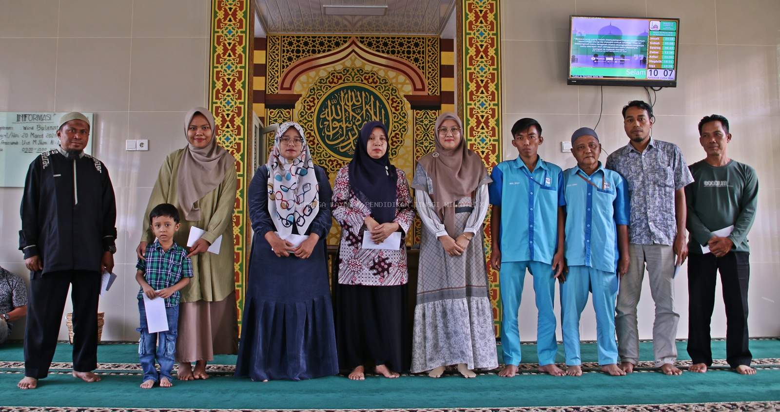 Santunan Anak Yatim dan Fakir Miskin Kepada Keluarga dan Karyawan LLDIKTI Wilayah X