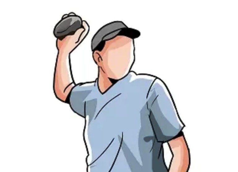 Ilustrasi pelemparan batu.(Jawapos)