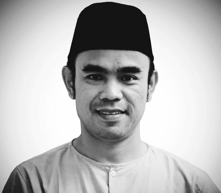 Zelfeni Wimra, Mantagi Institute, Dosen UIN Imam Bonjol.(DOK. PRIBADI)