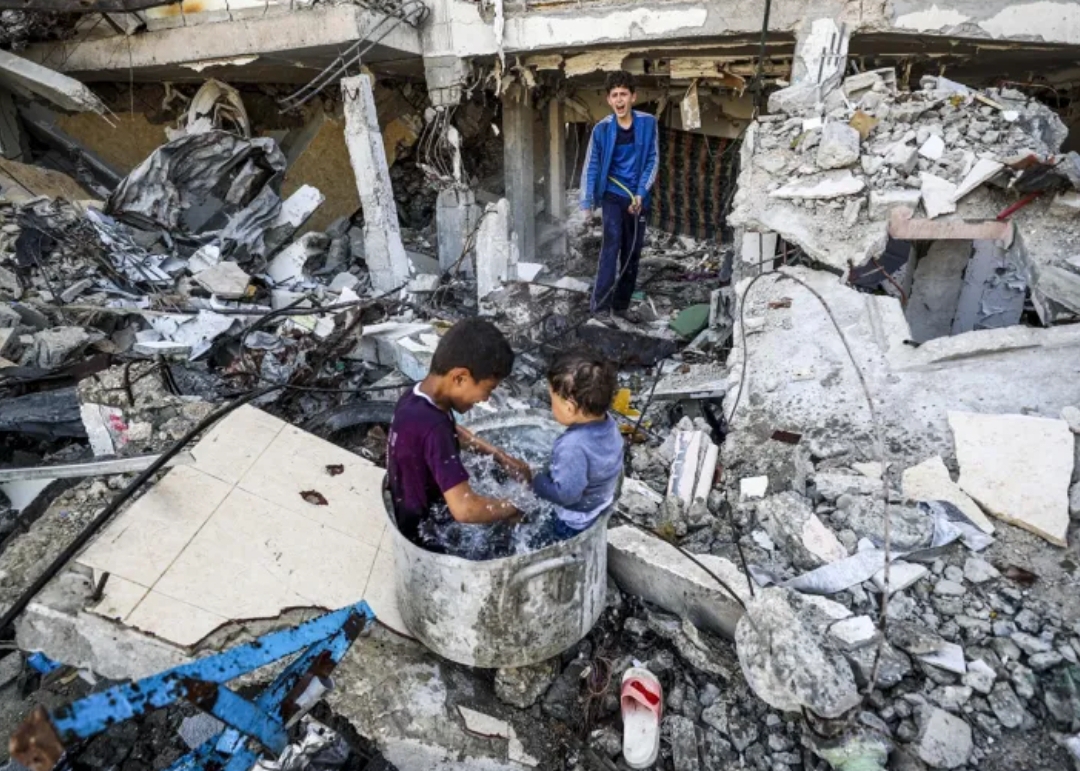 Kondisi Gaza pasca di boom Israel.(Foto: Mahmoud İssa/Anadolu)
