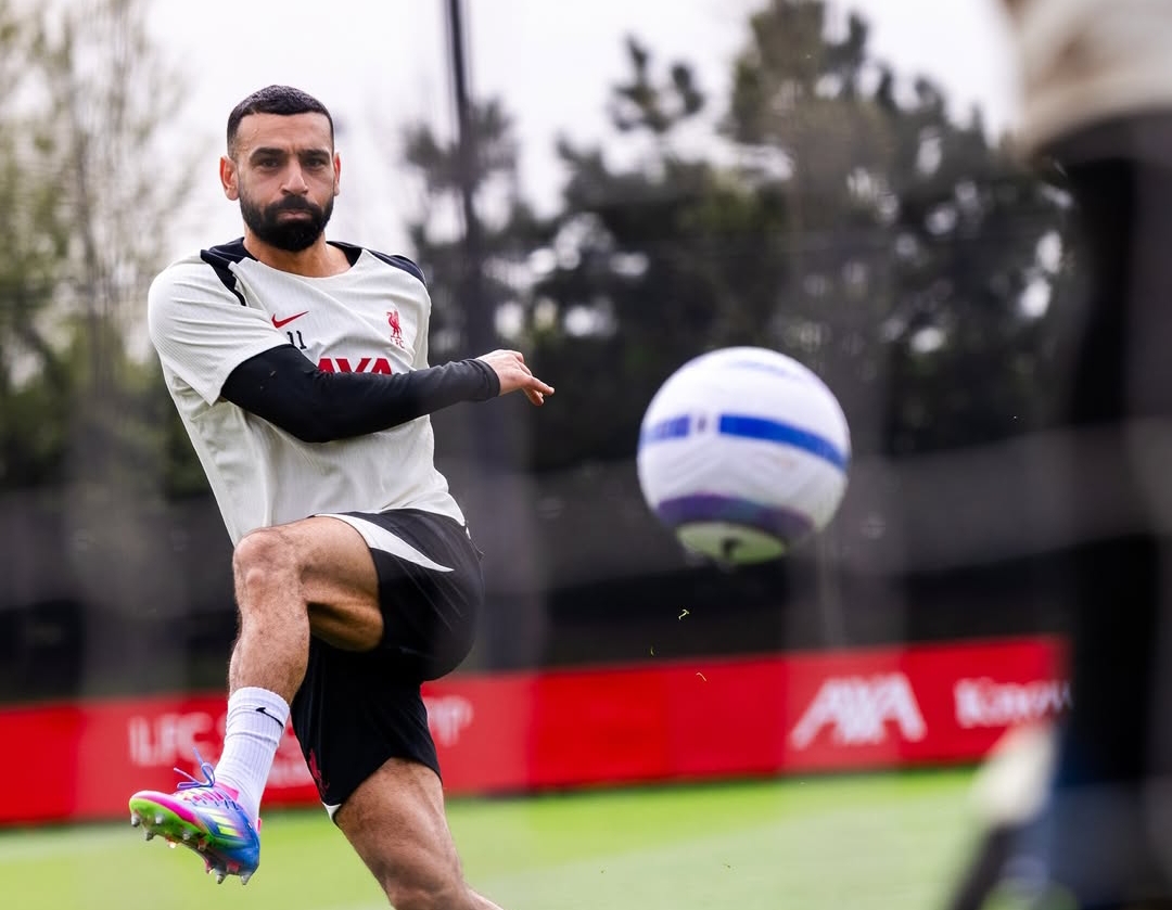 Bintang Liverpool, Mohamed Salah latihan jelang derby Merseyside melawan Everton dalam lanjutan Liga Inggris, Kamis (3/4) pukul 02:00 WIB.(Foto: Liverpool FC)