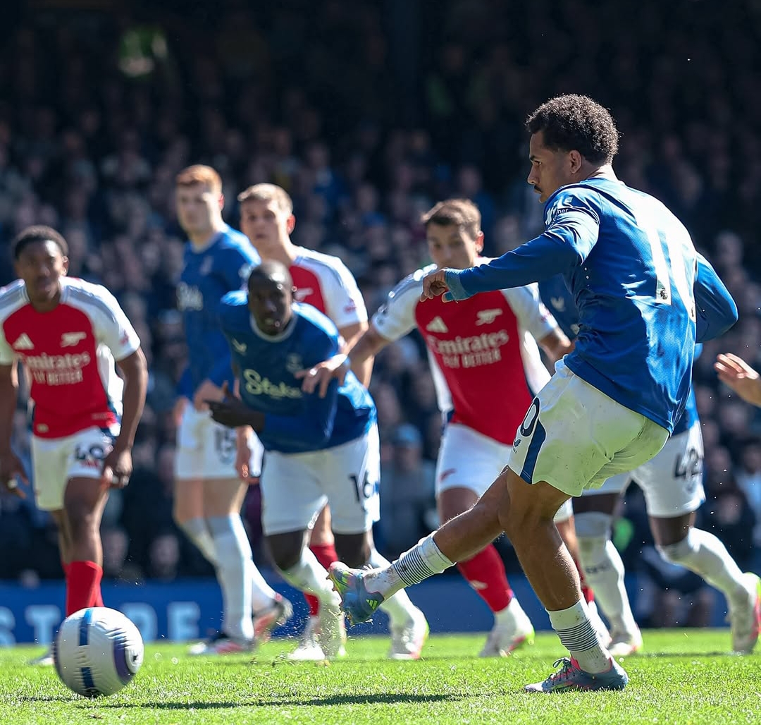 Gol pembuka Leandro Trossard dibalas penalti Iliman Ndiaye dalam laga Liga Inggris: Arsenal vs Everton yang berakhir 1-1.(Foto: @premierleague)