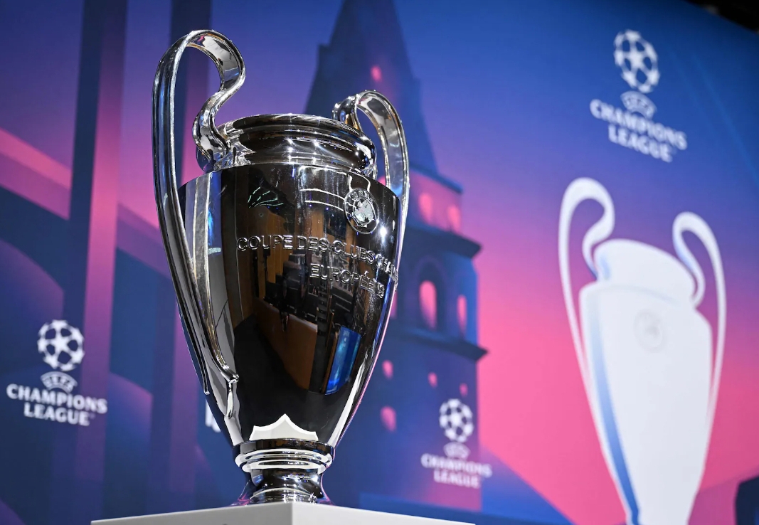 Trofi juara Liga Champions (Foto: Fabrice Coffrini/ Diario AS)