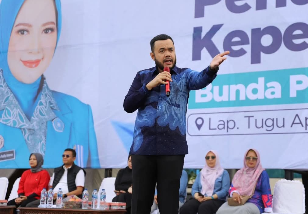 Wali Kota Fadly Amran saat silaturahmi bersama para pendidik dan tenaga kependidikan Pendidikan Anak Usia Dini (PAUD) se-Kota Padang.(Foto: Prokopim)