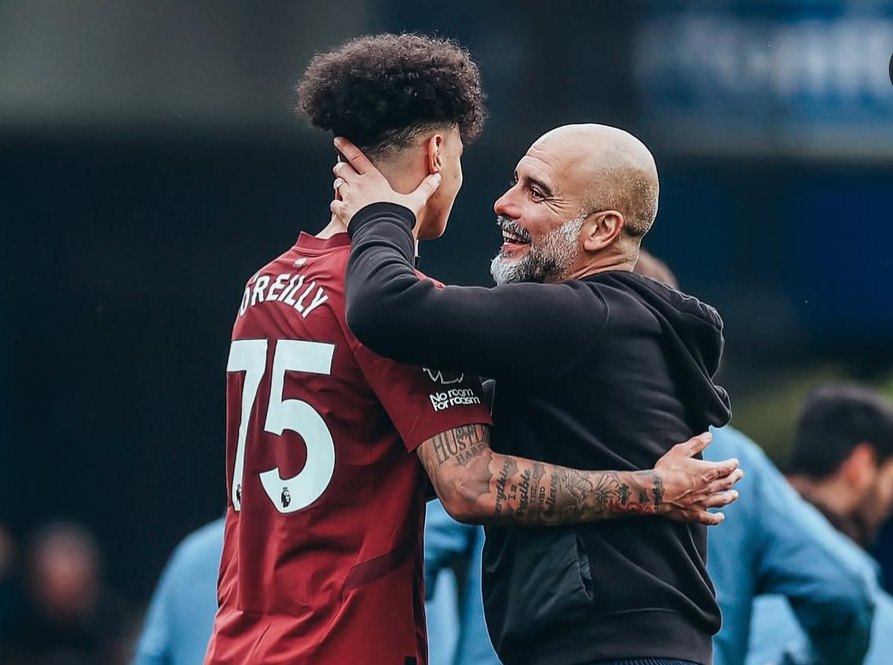 Pelatih Manchester City, Pep Guardiola bersama Nico O