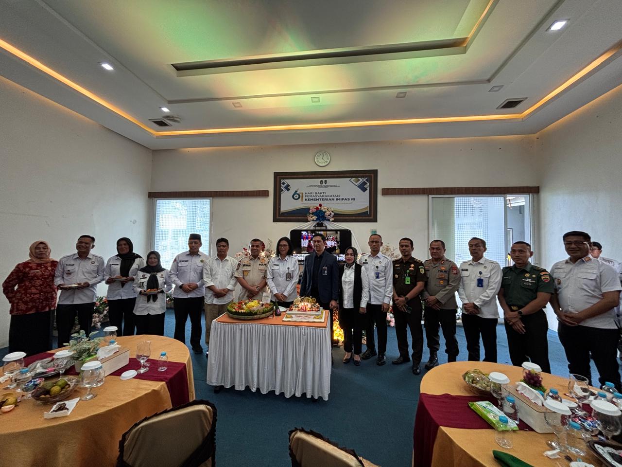 Kantor Wilayah Kementerian Imigrasi dan Pemasyarakatan (Imipas) Wilayah Sumatera Barat (Sumbar) menggelar peringatan Hari Bhakti Pemasyarakatan (HBP) ke-61 di Lembaga Pemasyarakatan (Lapas) Kelas IIA.