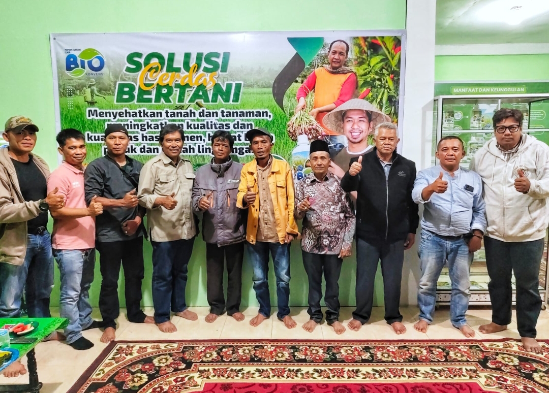 PT Bio Konversi Indonesia secara resmi membuka Kantor Pemasaran dan Stokis Pupuk Hayati Cair di Alahan Panjang, Kabupaten Solok, Senin (5/5). (Foto: Frikel)