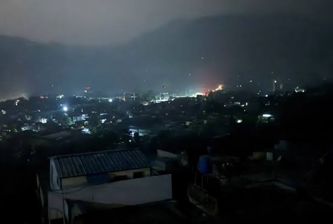 Pemandangan kota Muzaffarabad di Kashmir yang dikelola Pakistan (Foto: Reuters)
