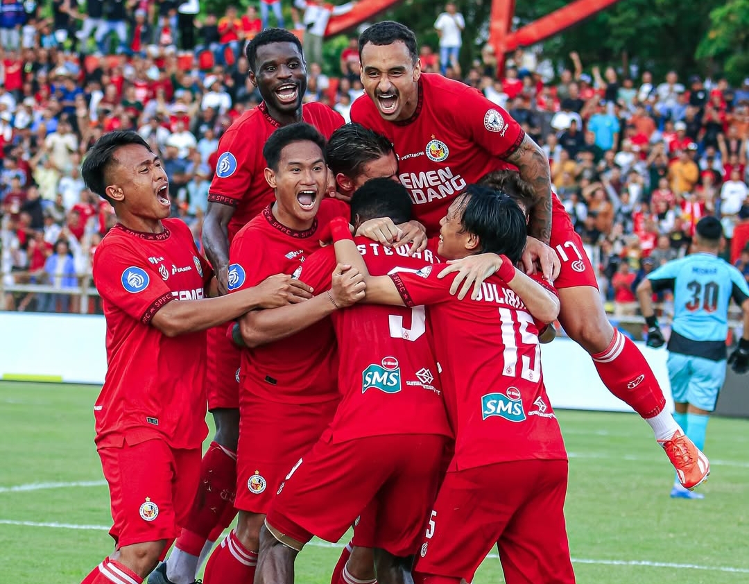 Semen Padang FC menjadi tim dengan tren positif meraih tiga kemenangan beruntun melawan PSIS Semarang, Persija Jakarta dan Madura United. (Foto: Instagram @semenpadangfcid)