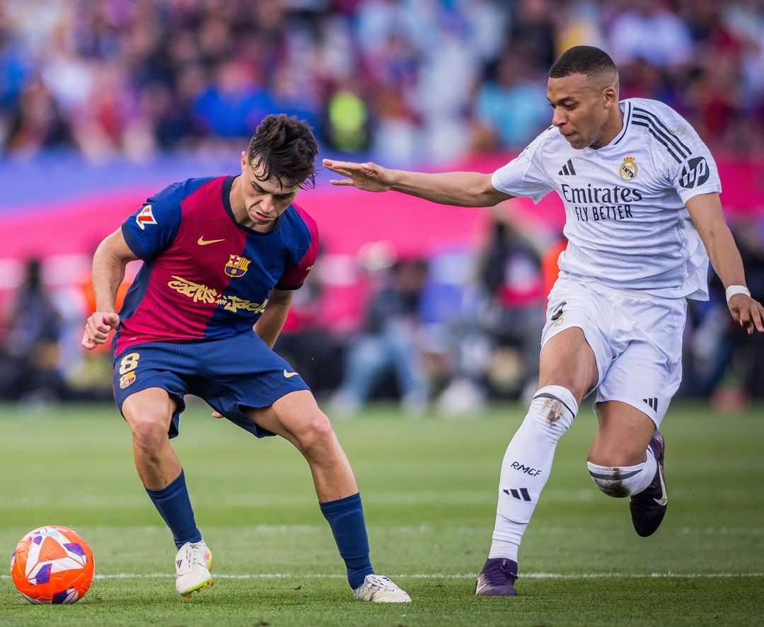 Barcelona mengalahkan Real Madrid dengan skor 4-3 dalam laga El Clasico di Estadio Ol&iacute;mpico de Montjuic, Minggu (11/5). (Foto: Instagram @fcbarcelona)