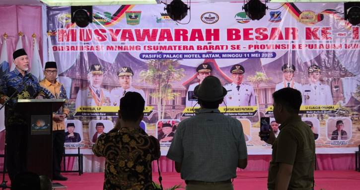 Perantau Minang di Kepri gelar Mubes perdana bentuk organisasi pemersatu. Gubernur Mahyeldi ajak dukung pembangunan kampung halaman lewat Bank Nagari.