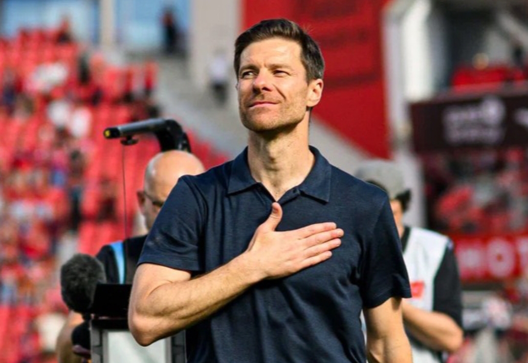Xabi Alonso pamit usai laga Leverkusen yang takluk 2-4 dari Borussia Dortmund di BayArena pada Minggu (11/5). (Foto: Instagram @bayer04fussball)