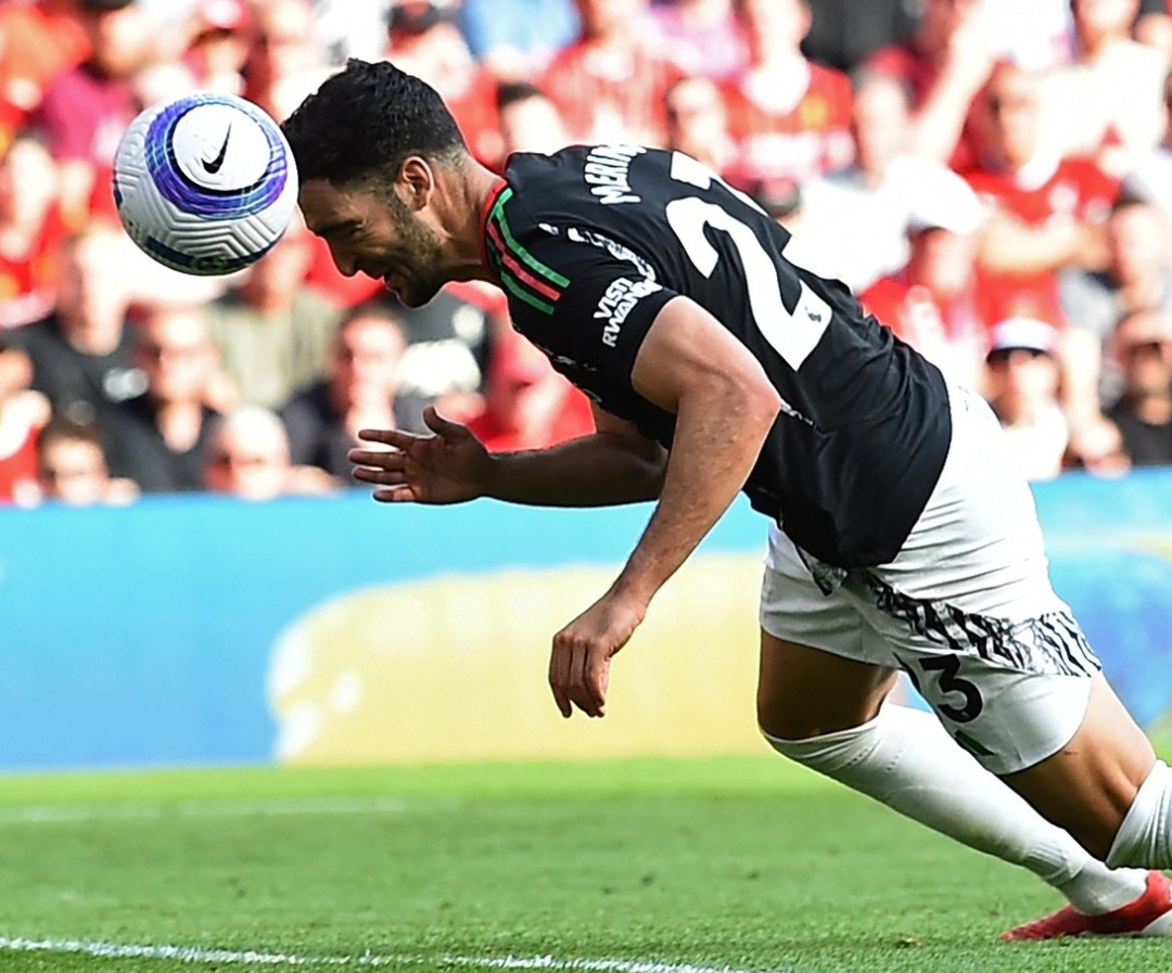 Mikel Merino sukses selamatkan Arsenal dari kekalahan di markas Liverpool, pekan lalu. Namun ia kemudian dikartu merah karena melakukan pelanggaran. (Foto: Instagram @arsenal)