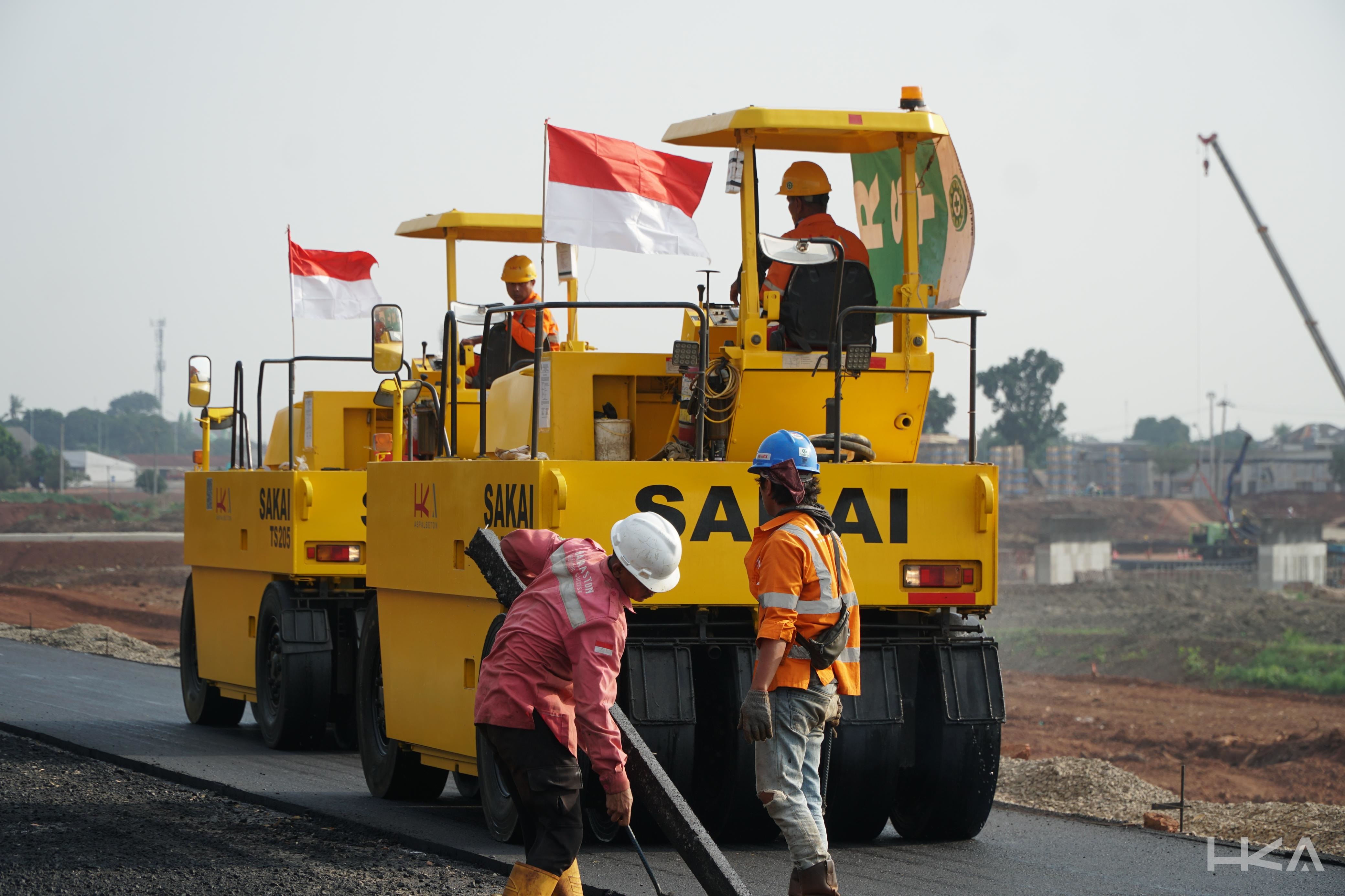 RAMAH LINGKUNGAN: PT Hakaaston (HKA) menerapkan konversi energi dari BBM ke CNG pada Asphalt Mixing Plant (AMP) Jabodetabek yang berlokasi di Cileungsi, Jabar.(DOK.HK)