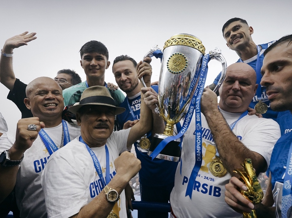 Persib Bandung menutup musim Liga 1 2024/2025 dengan status juara back to back.(Foto: Instagram @persib)