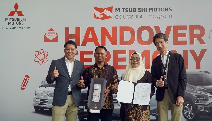 MMKSI donasikan 10 mobil ke SMK seluruh Indonesia lewat program MEP 2025.