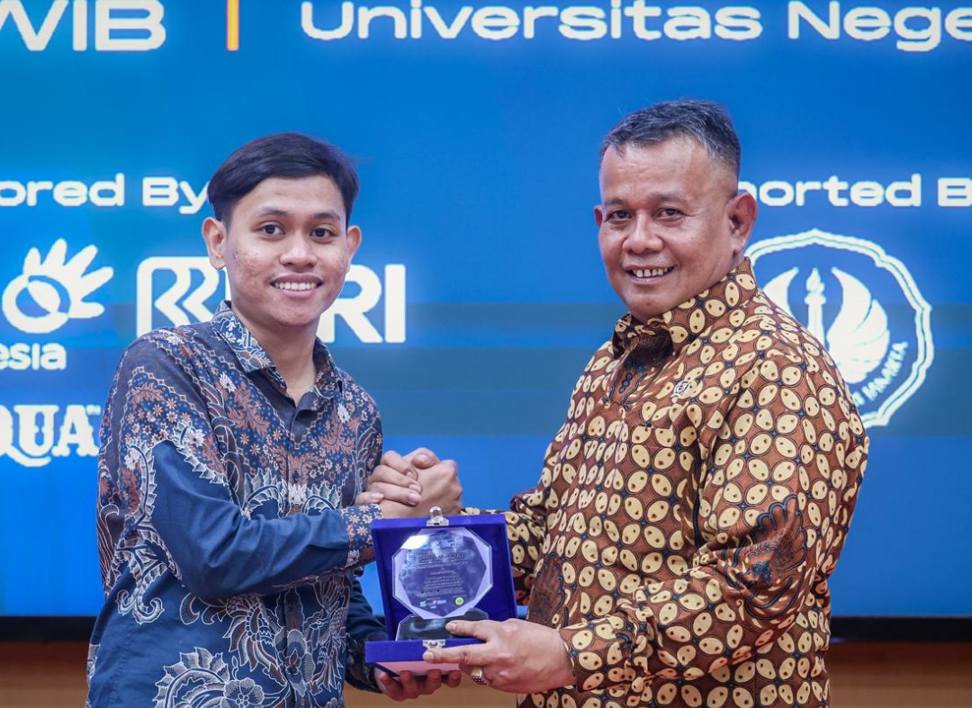 Wamen Helvi saat membuka acara PMII Economic Forum 2025: Era Baru Perekonomian Nasional, Menggerakkan Pertumbuhan 8 Persen di Jakarta, akhir pekan lalu. (Foto: Humas)