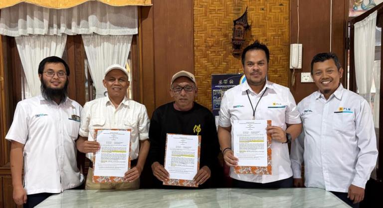 PLN UP3 Bukittinggi teken kerja sama degenSetisasi dengan UMKM Huller Si Kamba di Padangpanjang.