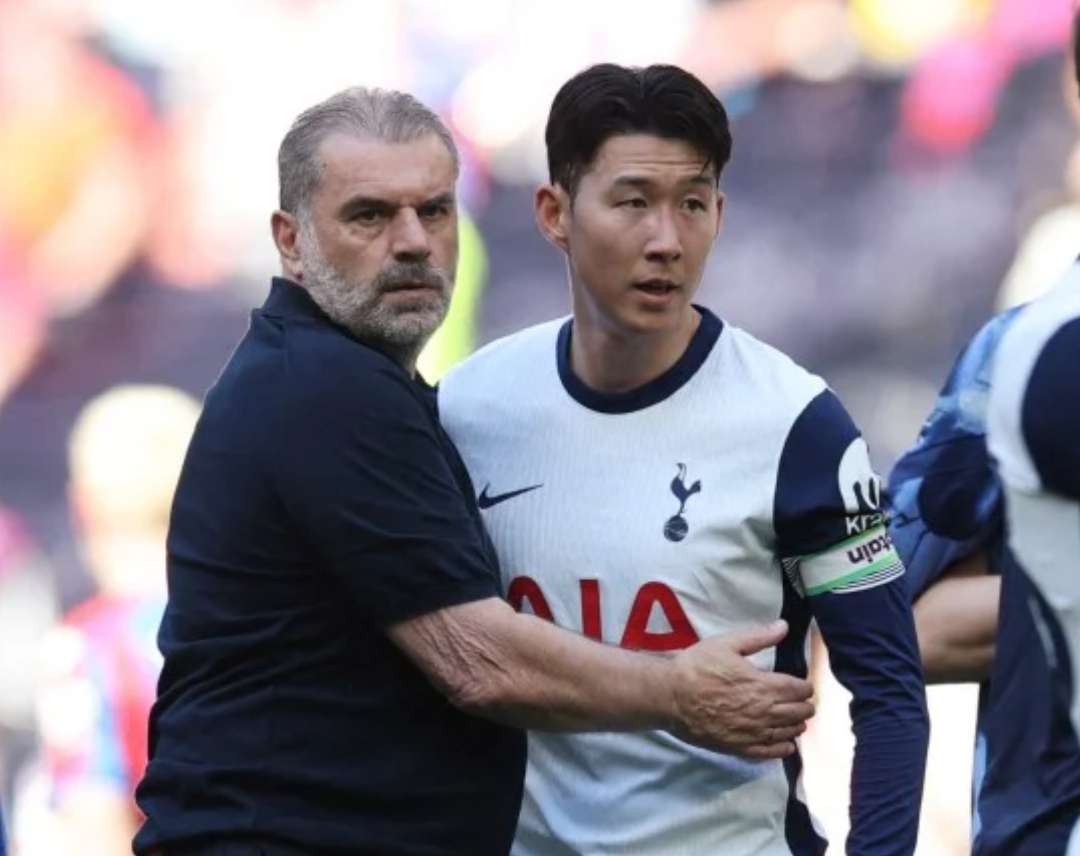 Ange Postecoglou bersama Kapten Tottenham Hotspur, Son Heung-min. (Foto: SCMP)