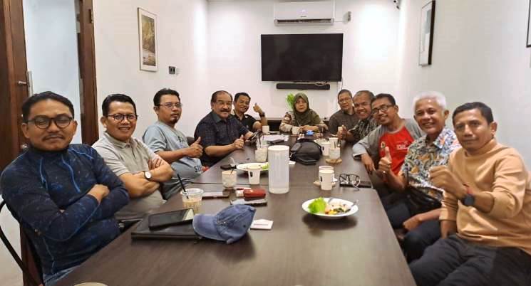 Panitia SC Kongres IKA Unand gelar rapat perdana, bahas calon ketua dan komitmen alumni wujudkan kepemimpinan bermanfaat bagi almamater dan masyarakat, Senin (9/6/2025).