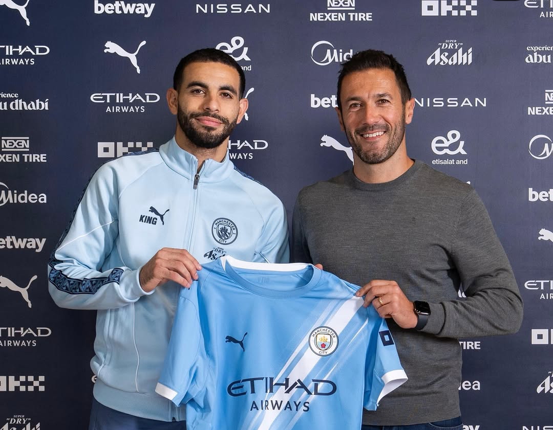 Manchester City resmi mengumumkan perekrutan bek kiri timnas Aljazair, Rayan Ait-Nouri, dari Wolverhampton Wanderers, Senin (9/6/2025). (Foto: Instagram @mancity)
