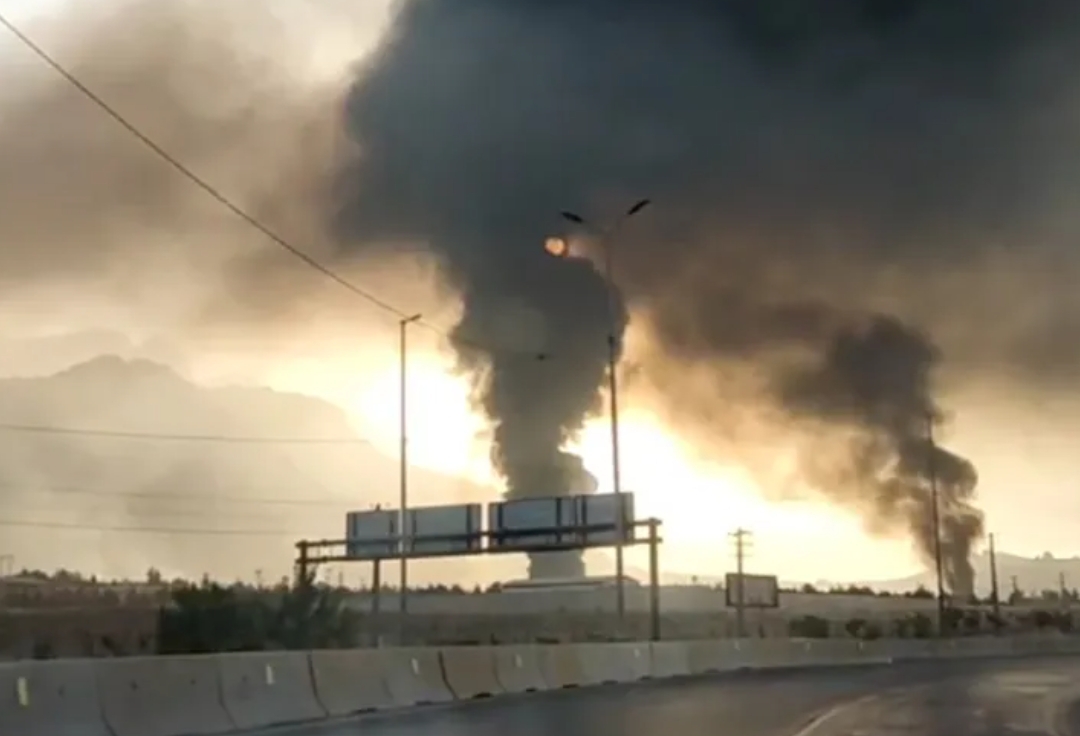 Serangan Israel menghantam fasilitas penyimpanan rudal balistik di Kermanshah, Iran. (Foto: Al Jazeera)