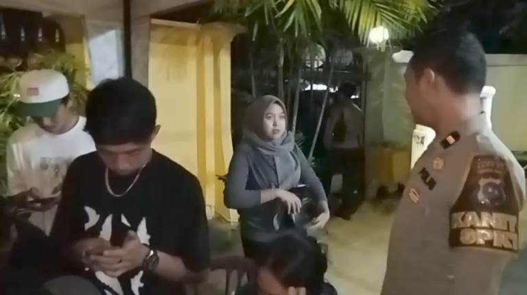 Para pencari kerja yang tertipu lowker fiktif akhirnya membuat laporan ke Mapolsresta Padang pada Senin dini hari tadi.