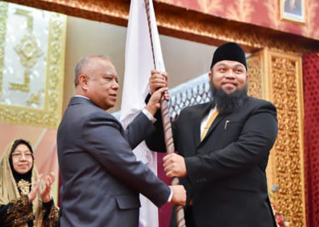 Serah-terima jabatan Rektor UPI YPTK Padang. (Foto: Humas)