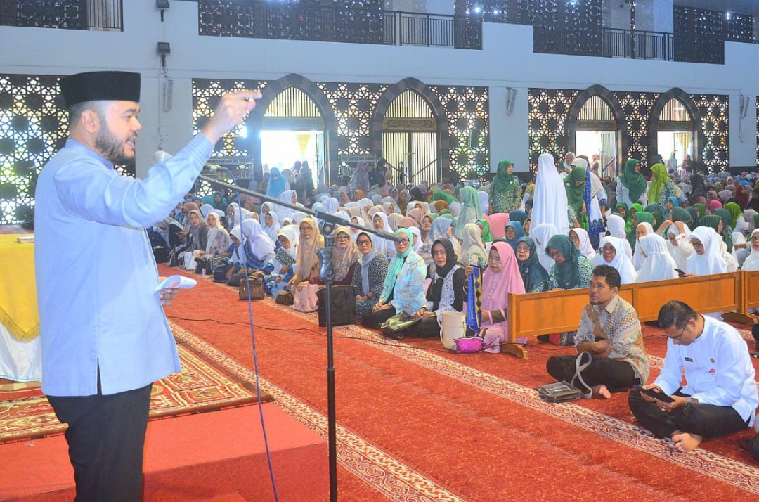 Wali Kota Padang, Fadly Amran dalam acara peringatan Tahun Baru Islam 1447 H. (Foto: Prokopim)
