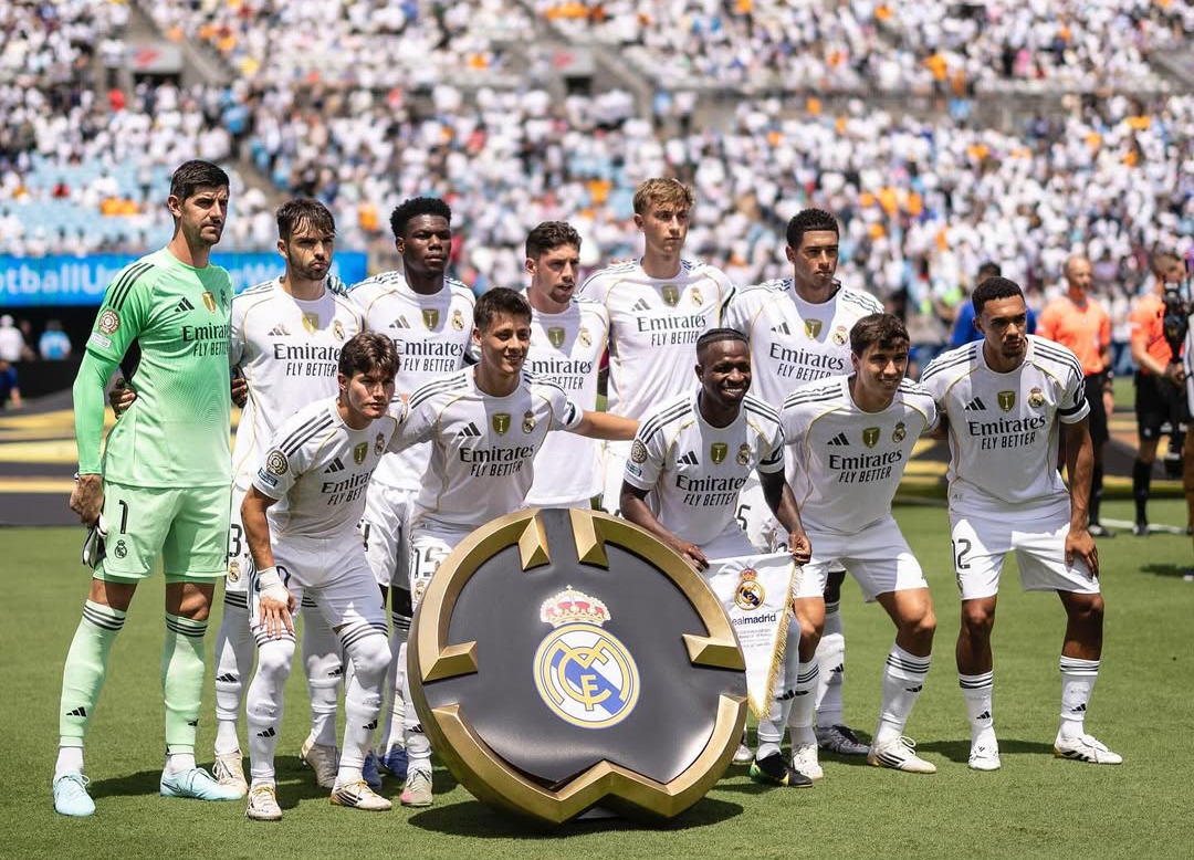 Real Madrid akan menghadapi Juventus di babak 16 besar Piala Dunia Antarklub FIFA 2025, Rabu (2/7) pukul 02.00 WIB, di Stadion Hard Rock, Miami, Amerika Serikat.(Foto: Instagram @vinijr)