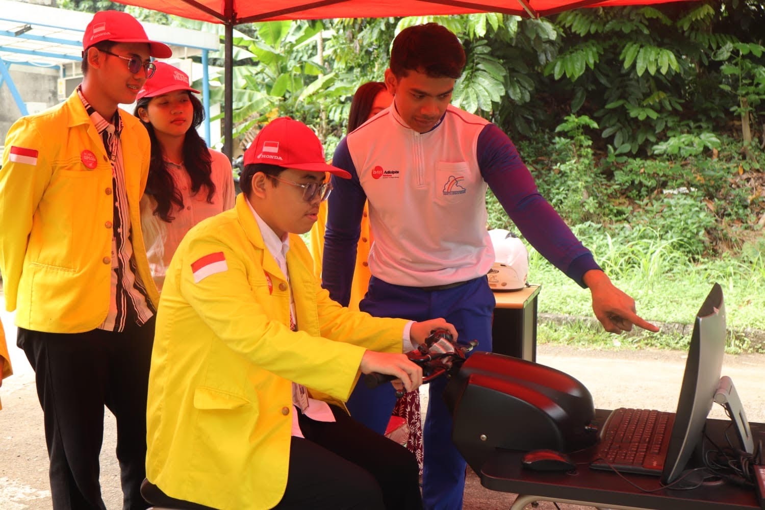 Yayasan Astra Honda Motor kembali mengajak pelajar, mahasiswa, dan masyarakat umum untuk berpartisipasi dalam Safety Riding Short Movie Contest (SMC) 2025.