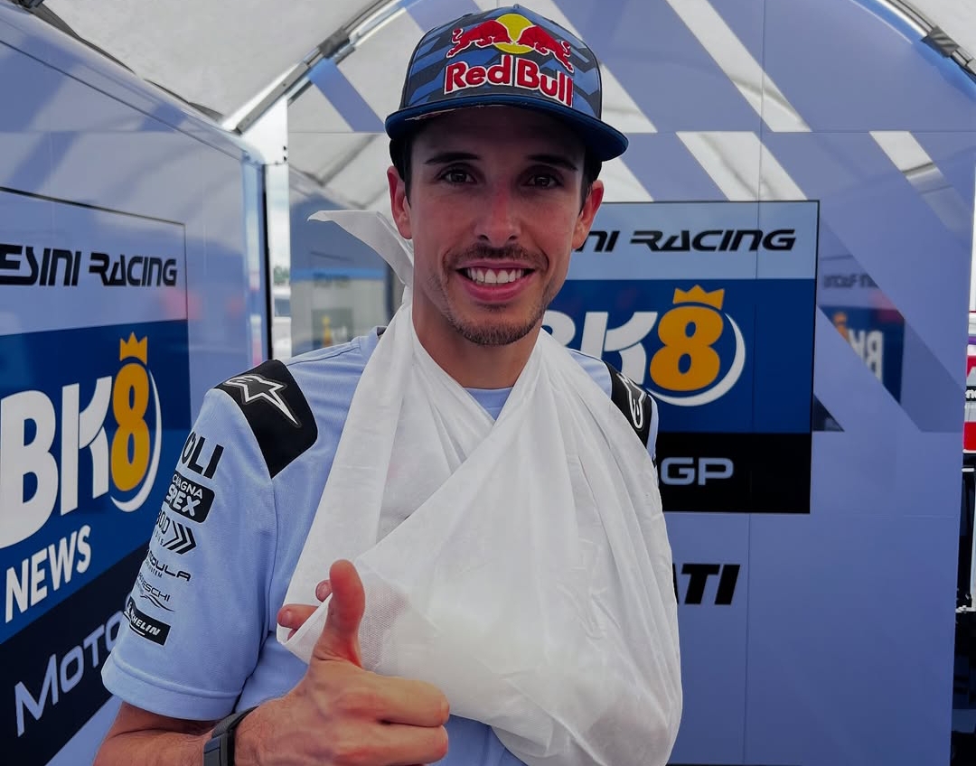 Alex Marquez mengalami kecelakaan serius di balapan MotoGP Belanda 2015, dan dipastikan mengalami cedera patah tulang.(Foto: Instagram @gresiniracing)