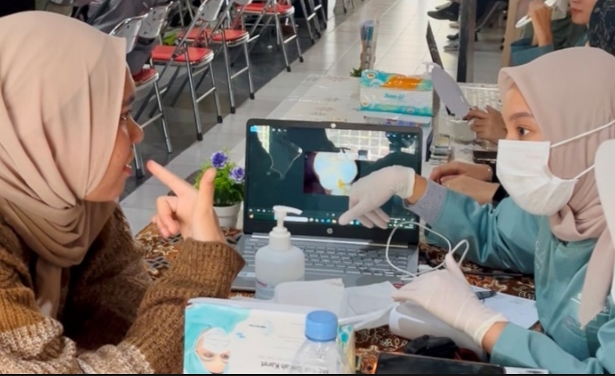 Kegiatan GAIA Dental Clinic di Aula Fakultas Teknik Universitas Negeri Padang (UNP), Rabu (12/6). (Foto: Humas)