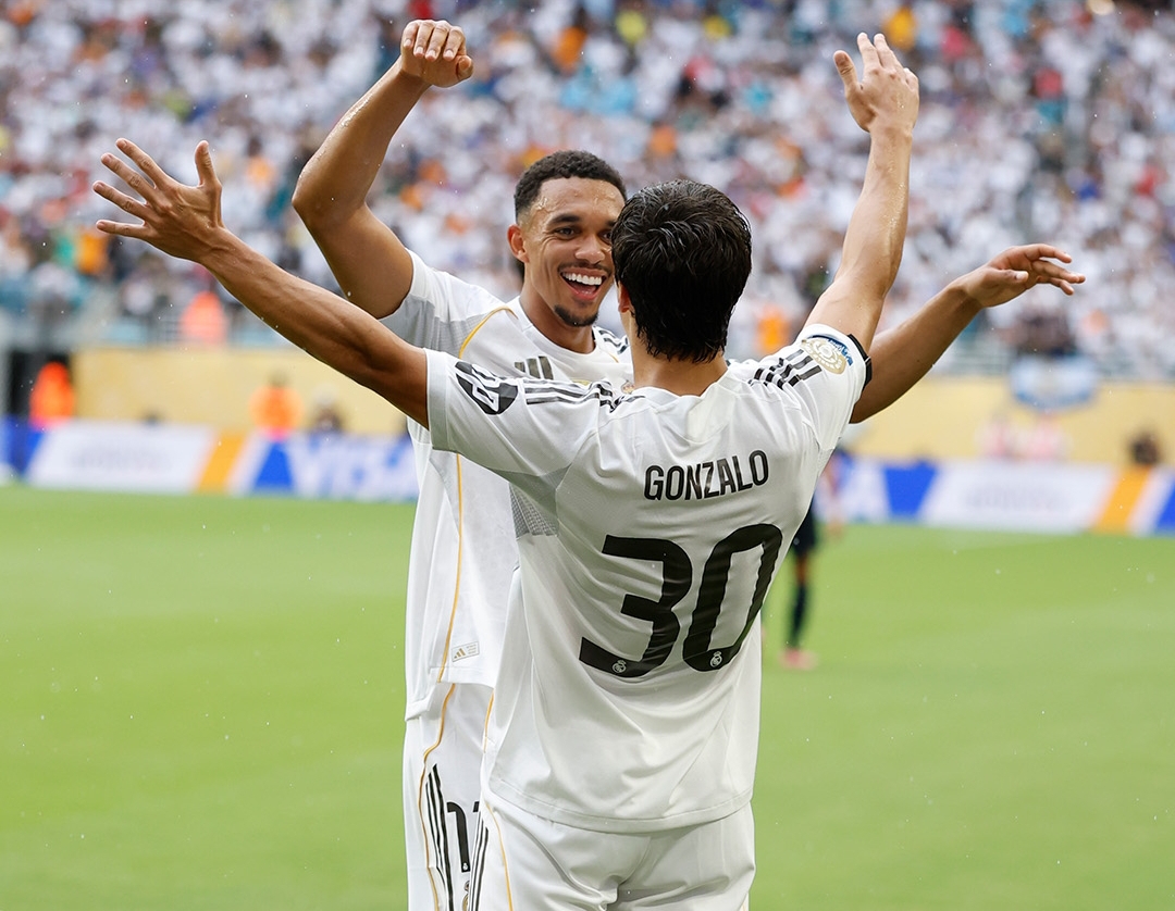 Selebrasi Trent Alexander-Arnold dan Goncalo Garcia usai terciptanya gol dalam pertandingan Real Madrid vs Juventus 1-0. (Foto: Instagram @realmadrid)