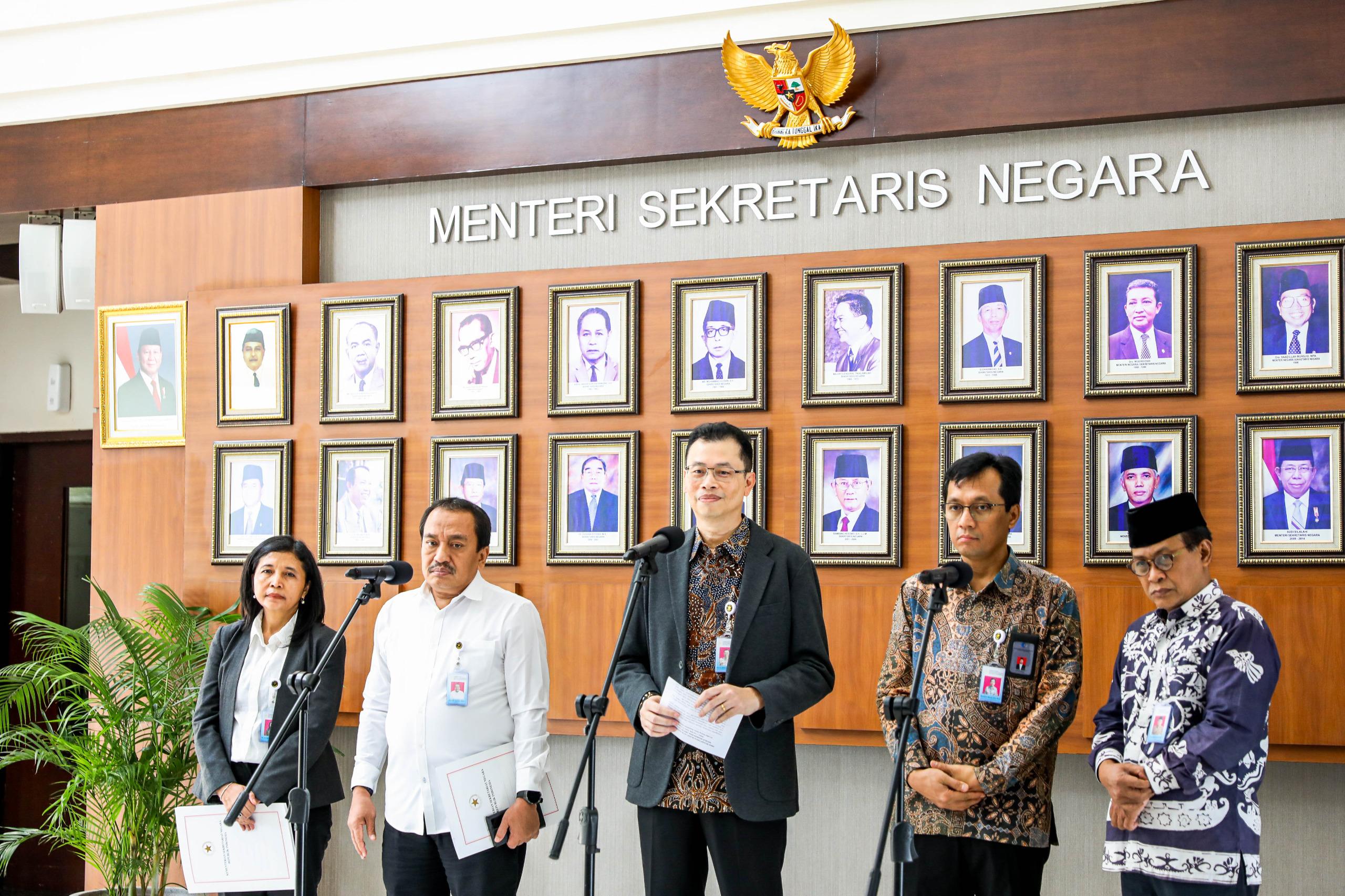 Pansel Pemilihan Calon Anggota Ombudsman Republik Indonesia (ORI) mengumumkan pembukaan pendaftaran calon anggota ORI untuk periode 2026-2031 di Gedung Utama Kementerian Sekretariat Negara.