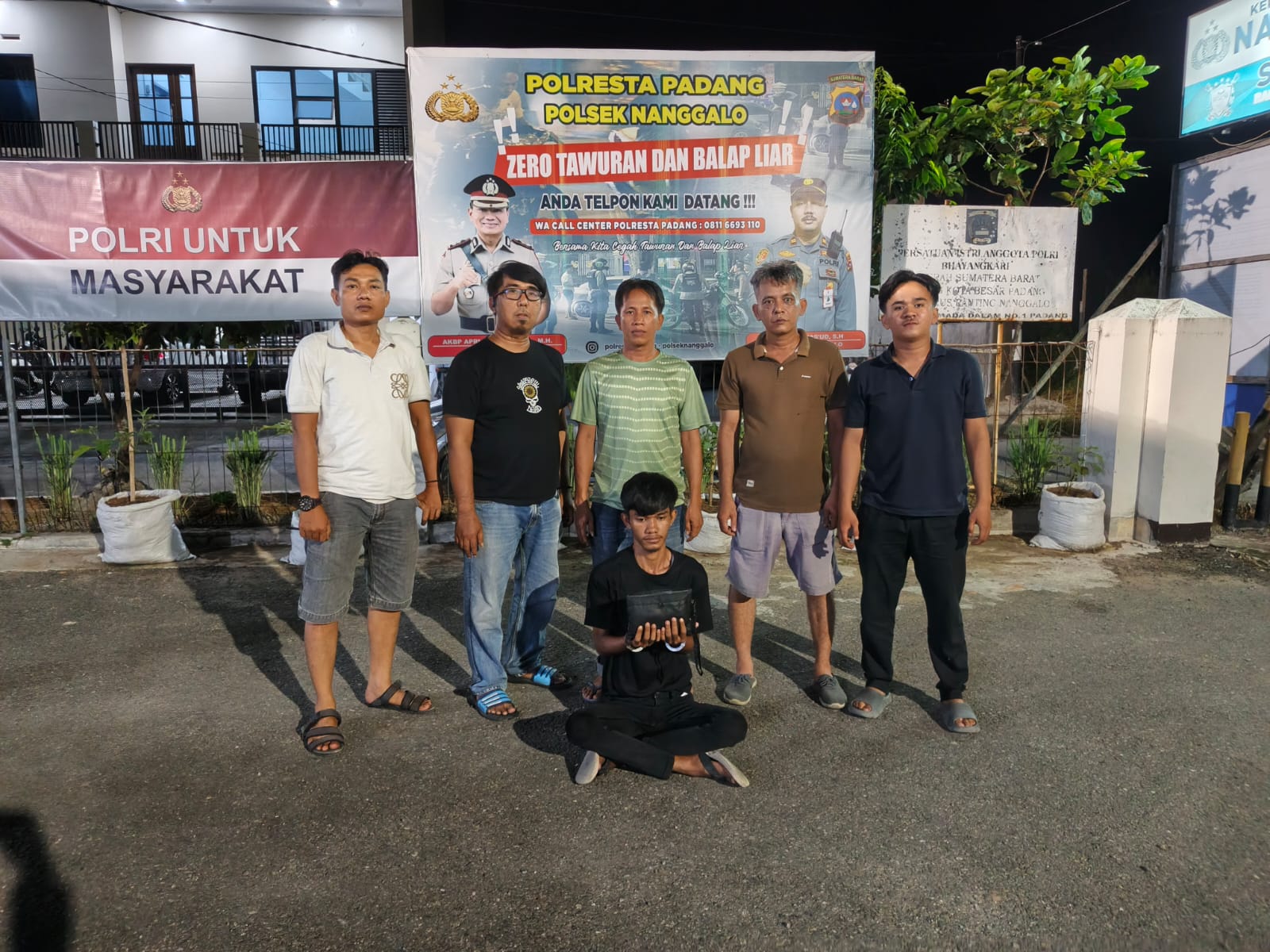 Tim Scorpion Polsek Nanggalo tangkap seorang pria di Dadok Tunggulhitam terkait narkotika jenis sabu.