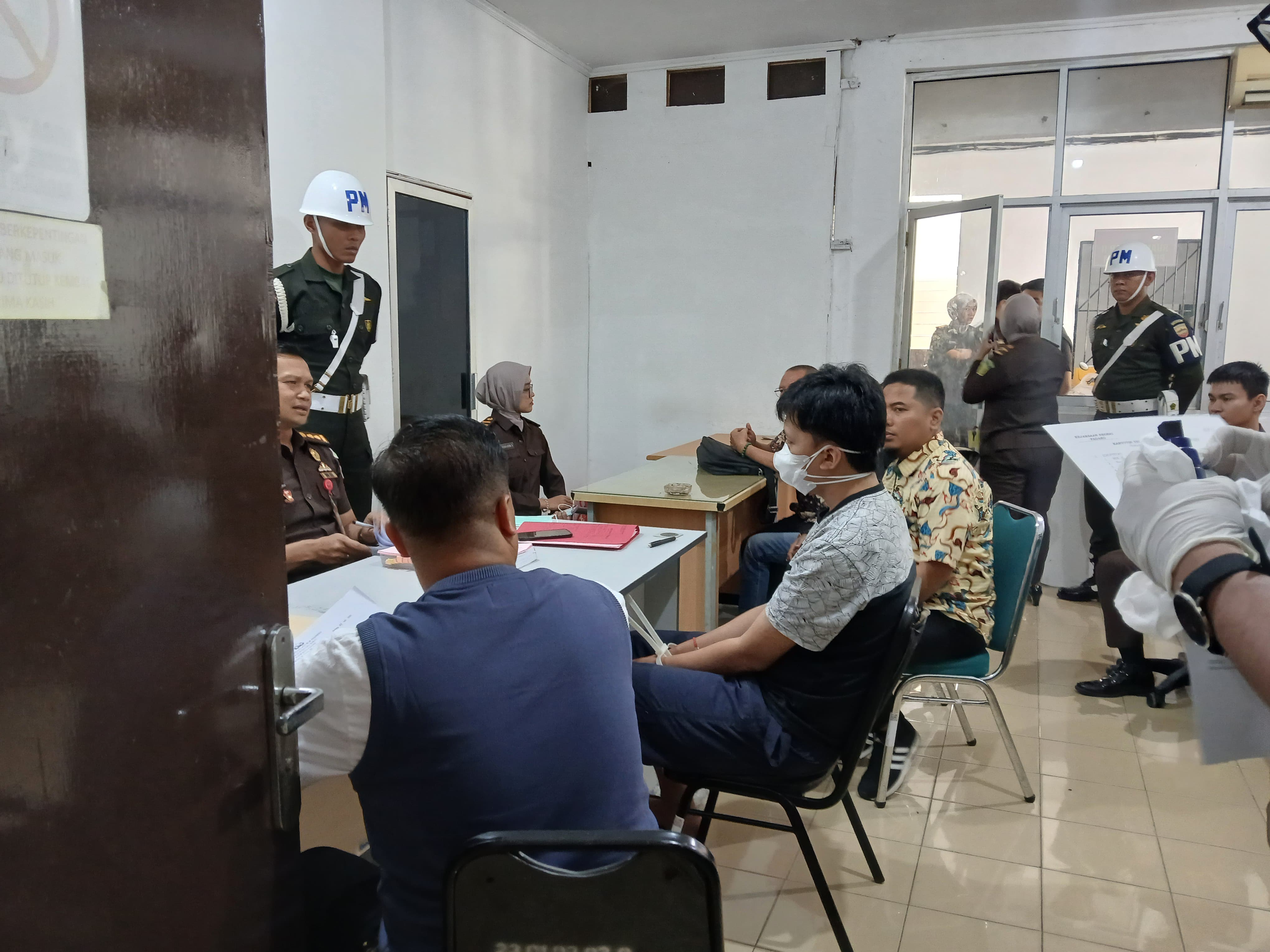 Kejari Padang menyatakan berkas perkara kasus dugaan pembunuhan berencana yang melibatkan tersangka YI telah lengkap (P21) dan siap dilimpahkan ke pengadilan.