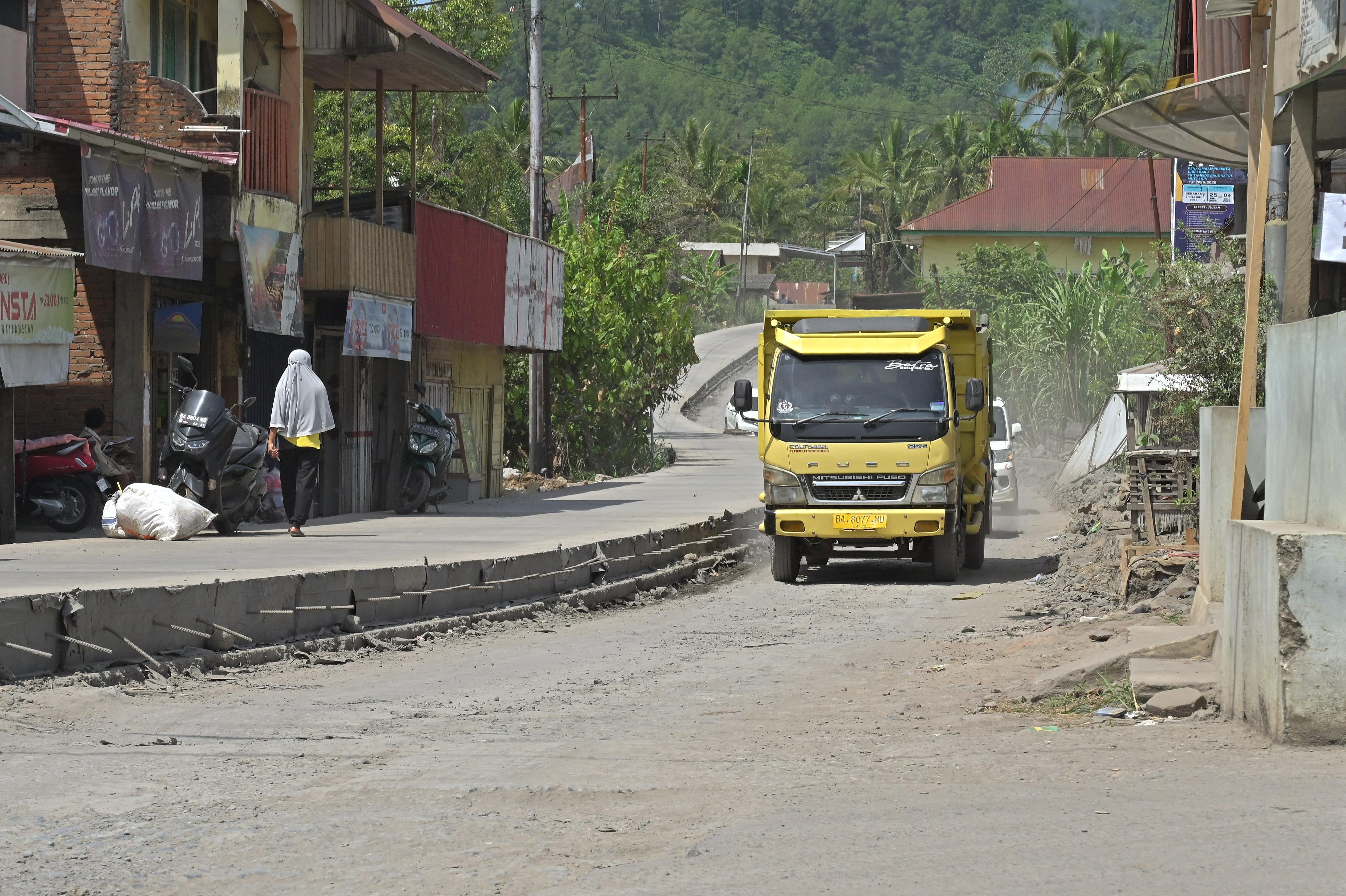 Perbaikan ruas jalan Payakumbuh&ndash;Sitangkai ini merupakan bagian dari Proyek Rehabilitasi Jalan Provinsi yang menelan anggaran lebih dari Rp12,3 miliar, dengan sistem pengerasan beton (rigid pavement).