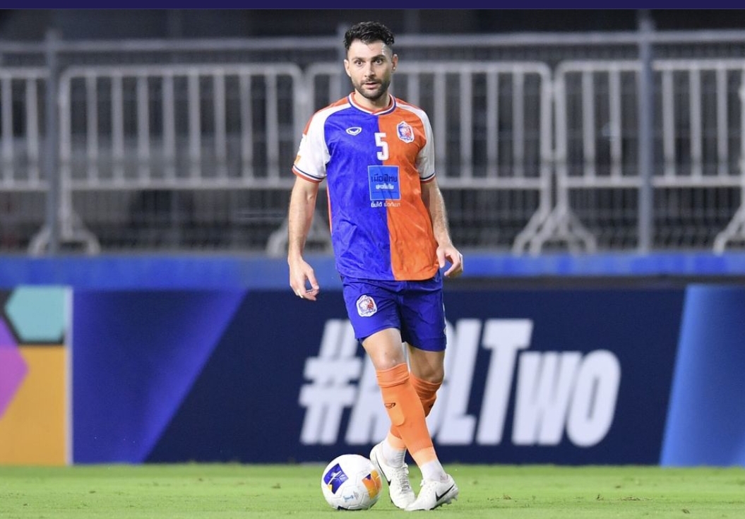 Bek tim nasional Irak, Frans Dhia Jirjis Haddad atau Frans Putros bergabung dengan Persib Bandung.(Foto: AFC)
