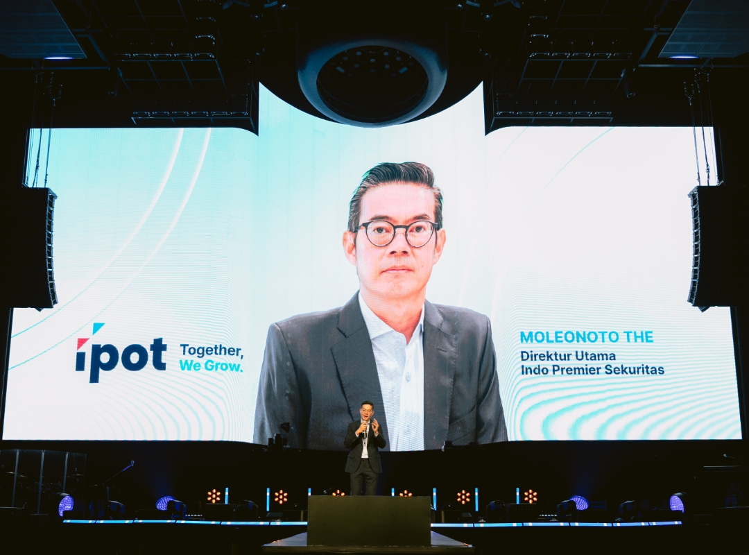 Direktur Utama Indo Premier Sekuritas, Moleonoto The mengumumkan transformasi dari platform jual beli produk investasi menjadi platform Wealth Creation Pertama di Indonesia. (Foto: IST)