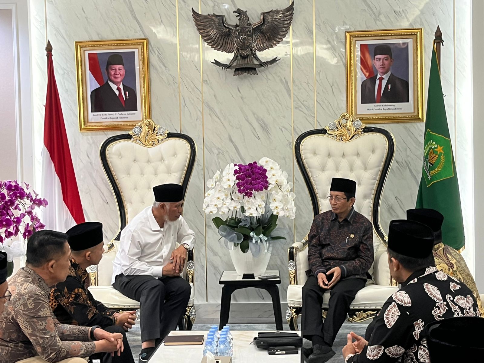 Gubernur Mahyeldi temui Menag Nasaruddin Umar bahas wakaf produktif, Embarkasi Haji Padang Pariaman, dan usulan Sumbar tuan rumah Rakernas Asrama Haji 2025.