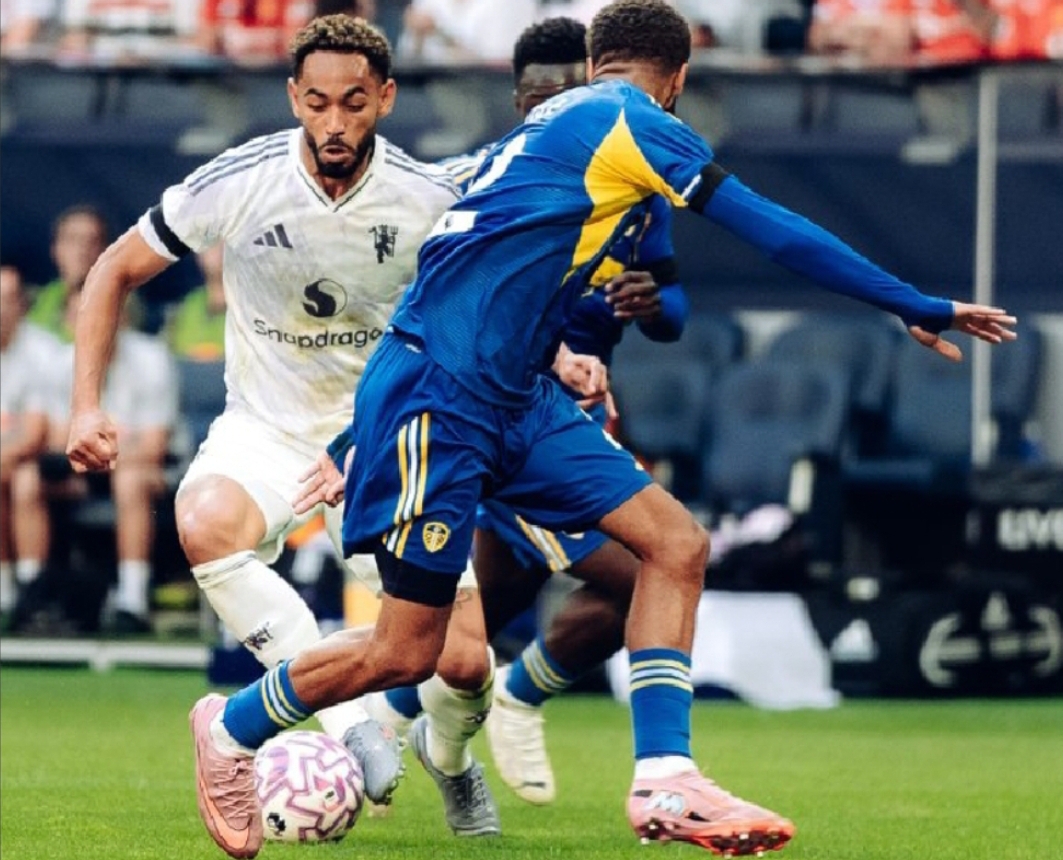 Matheus Cunha menjalani debut bersama Manchester United saat melawan Leeds United di laga pramusim di Stockholm, Sabtu (19/7/2025). (Foto: X @manutd)