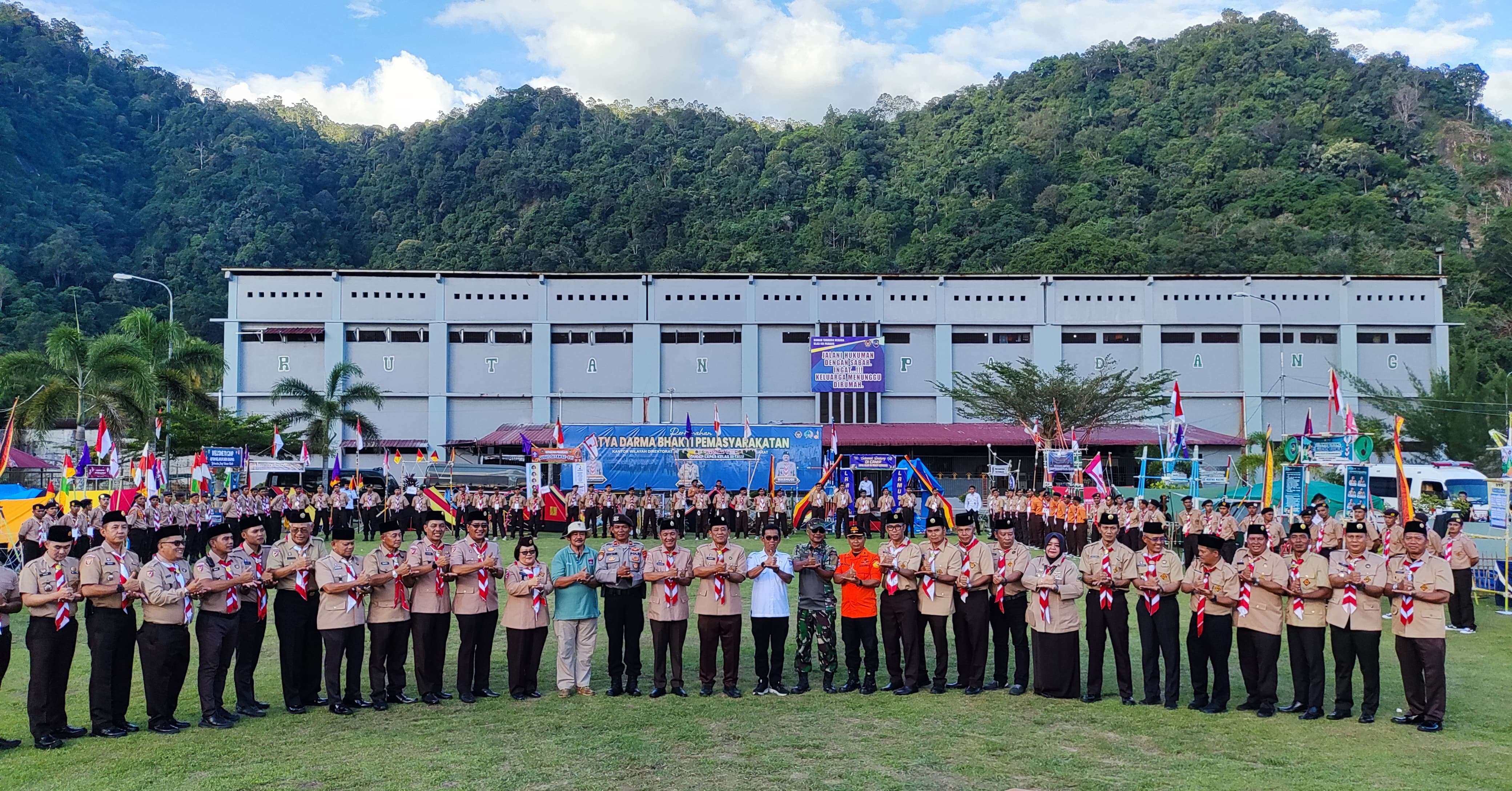 Ditjenpas Sumatera Barat menggelar Perkemahan Satya Darma Bhakti Pemasyarakatan di Rutan Padang, Rabu (22/7/2025).