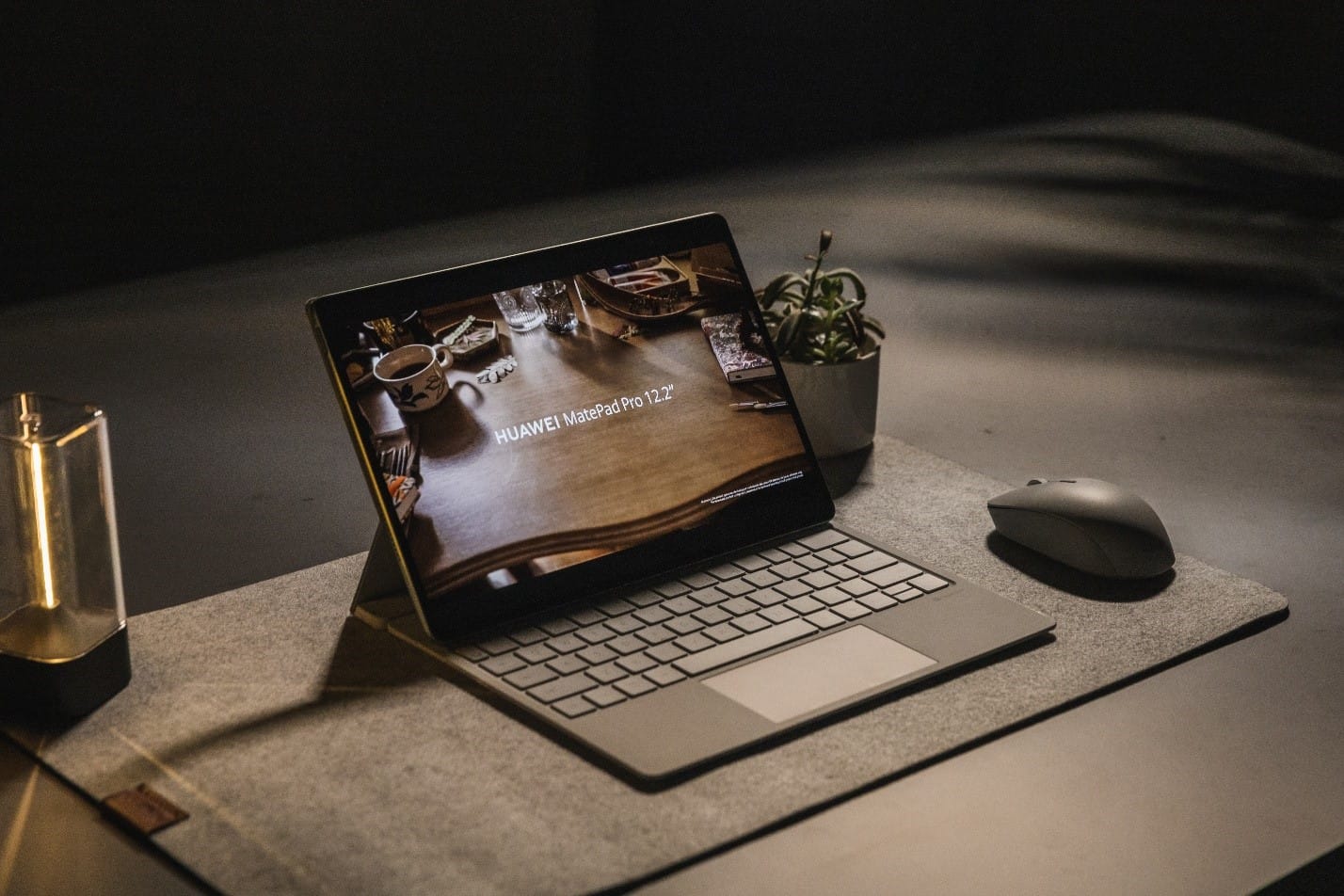 HUAWEI MatePad Pro 12.2&rdquo; resmi hadir di Indonesia dengan PC-Level Productivity, harga Rp12,9 juta, bonus eksklusif senilai Rp6,9 juta hingga 31 Agustus.