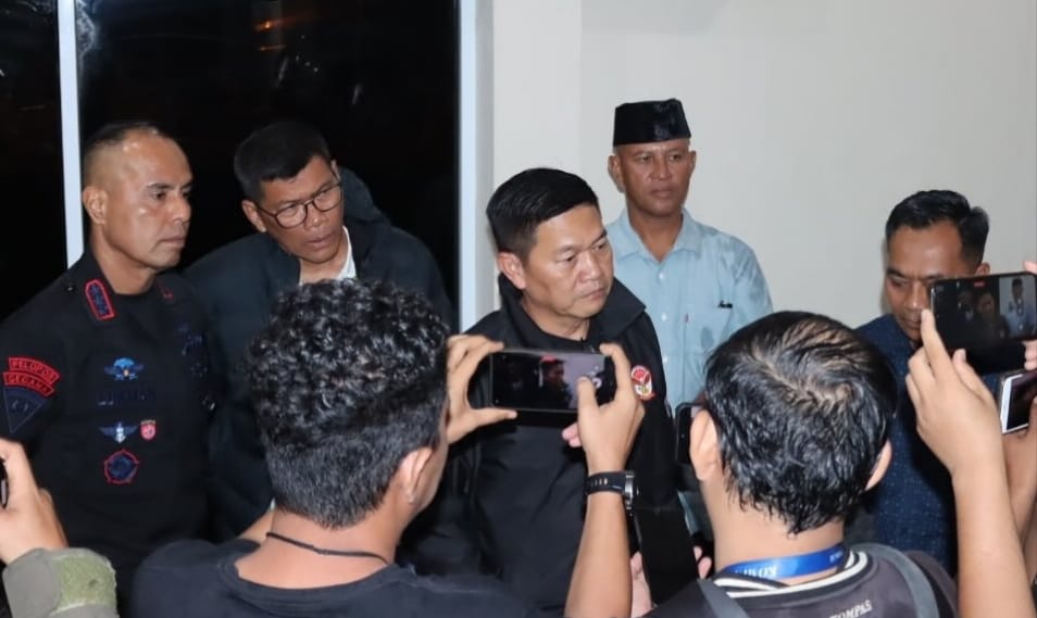 Wakapolda Sumbar, Brigjen Pol Solihin saat memberikan keterangan kepada awak media.