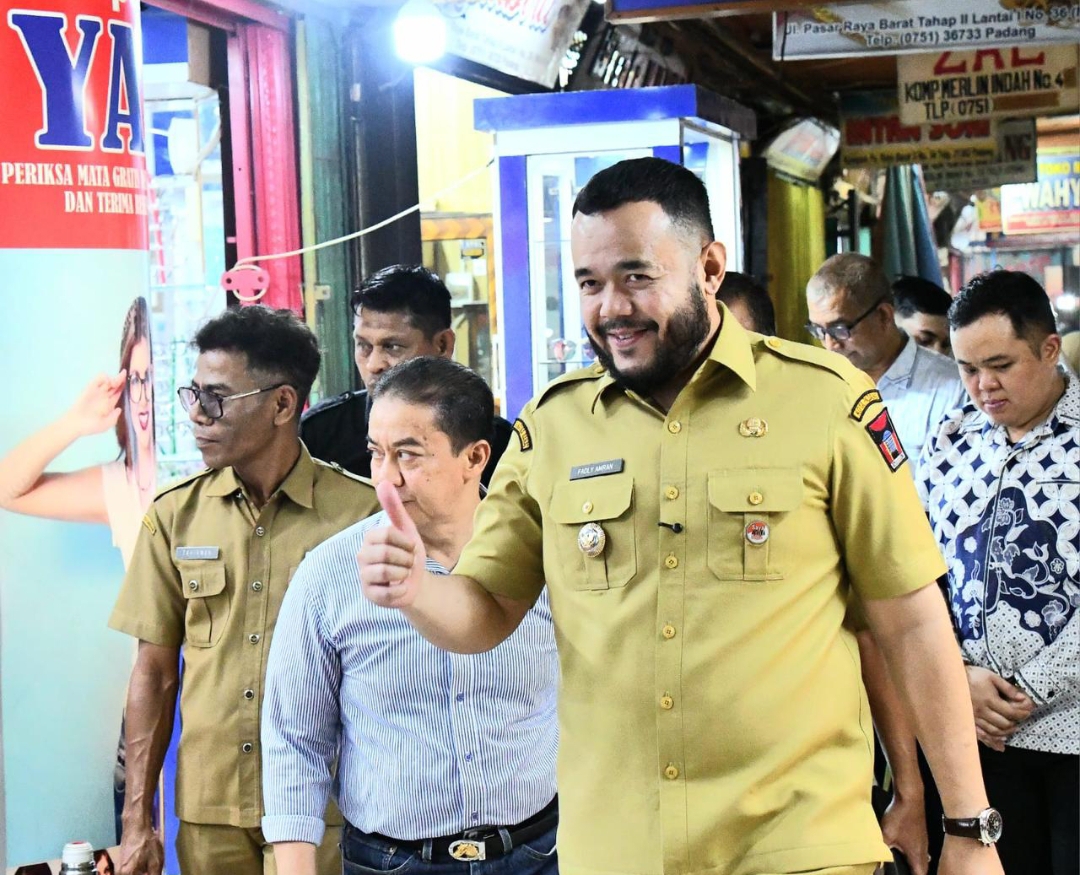 Wali Kota Padang, Fadly Amran di SPR Plaza Padang, Selasa (29/7/2025).(Foto: Prokopim)