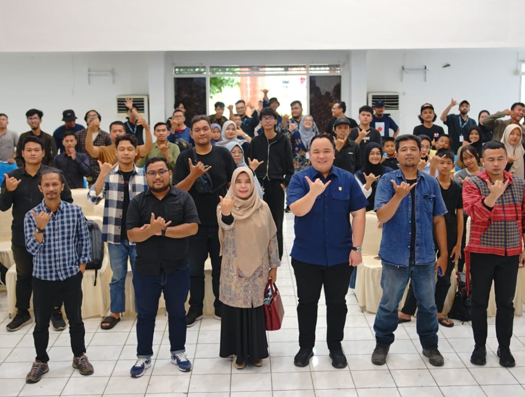 Pembicara bersama peserta talkshow bertajuk &ldquo;Peran Fotografi di Kota Padang&rdquo; yang digelar PPF bersama DPRD. (Foto: Dok. PPF)